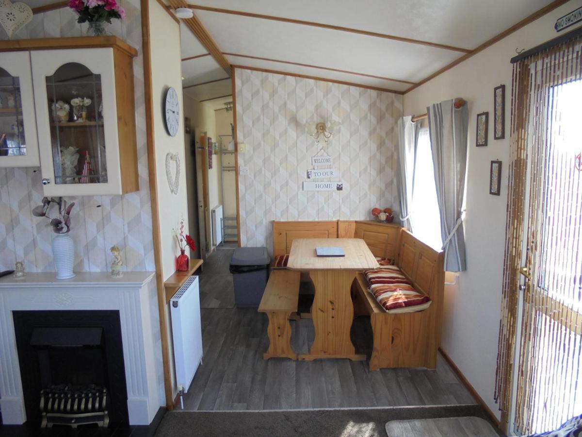 6 Berth Central Heated On The Chase Инголдмелс Екстериор снимка
